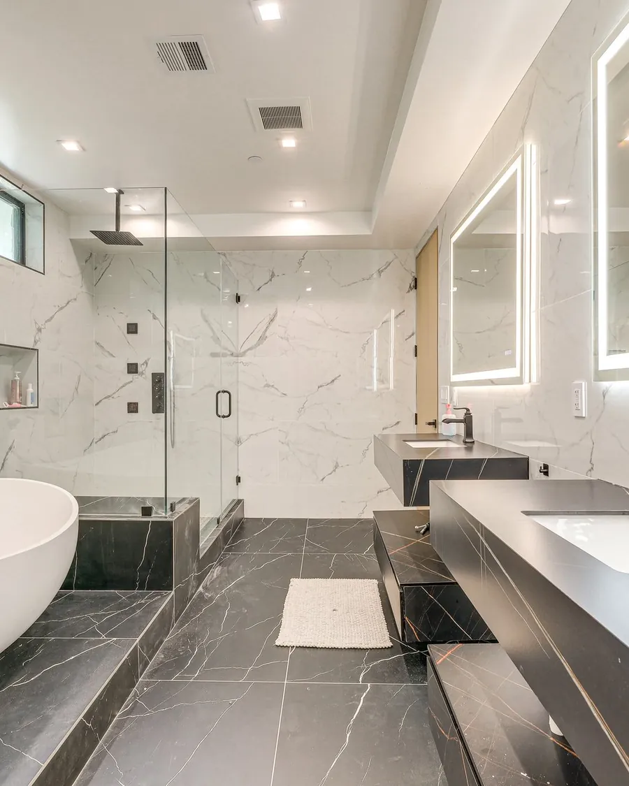 A Golden State primary bathroom, finished